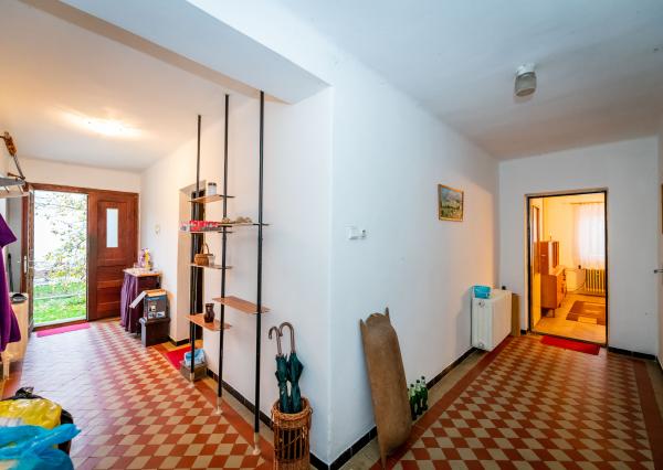 Exkluzívne na predaj rodinný dom v obci Úpor!