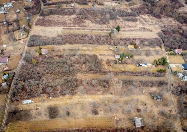 Exkluzívne na predaj stavebné pozemky v záhradkárskej oblasti za mestom Sečovce!