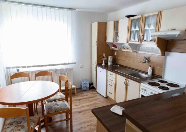 Exkluzívne na predaj   rodinný dom  s ideálnym pozemkom v obci  Čabalovce