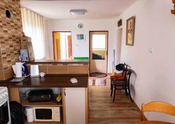 Exkluzívne na predaj   rodinný dom  s ideálnym pozemkom v obci  Čabalovce