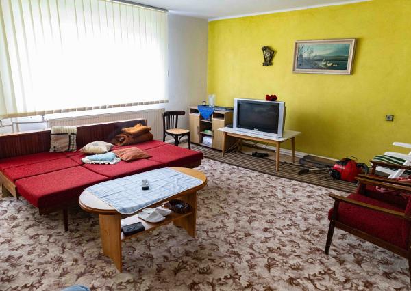 Exkluzívne na predaj   rodinný dom  s ideálnym pozemkom v obci  Čabalovce