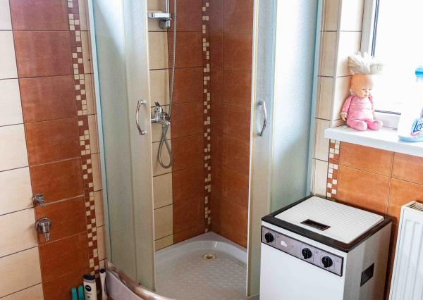 Exkluzívne na predaj   rodinný dom  s ideálnym pozemkom v obci  Čabalovce