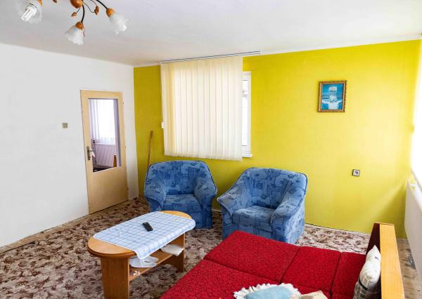 Exkluzívne na predaj   rodinný dom  s ideálnym pozemkom v obci  Čabalovce