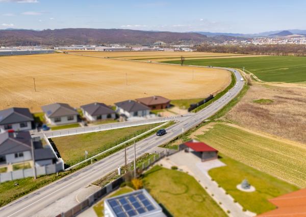 Na predaj stavebný pozemok v Záborskom