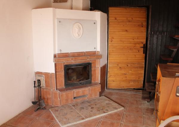 REZERVOVANÉ - Chata a chatka -160 m2,polosamota, Krupina – Stará hora, pozemky 5115 m2, okr. Krupina