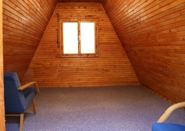 REZERVOVANÉ - Chata a chatka -160 m2,polosamota, Krupina – Stará hora, pozemky 5115 m2, okr. Krupina