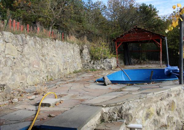 REZERVOVANÉ - Chata a chatka -160 m2,polosamota, Krupina – Stará hora, pozemky 5115 m2, okr. Krupina