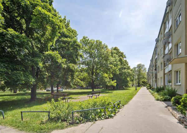 Prenájom 1-izbového bytu, 38 m2, ulica A.Hlinku, Piešťany