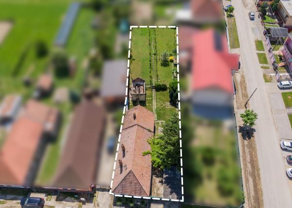 Exkluzívne na predaj vidiecky rodinný dom v obci Veľká Mača