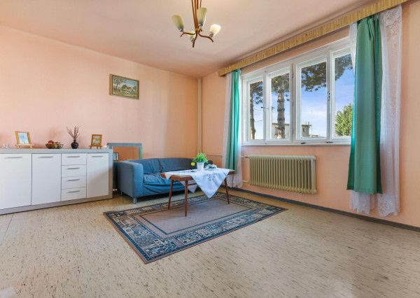 REZERVOVANÉ - Na predaj rodinný dom v Seredi vhodný na rekonštrukciu