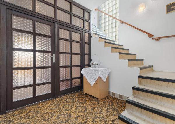 REZERVOVANÉ - Na predaj rodinný dom v Seredi vhodný na rekonštrukciu