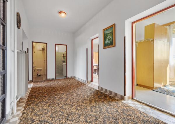 REZERVOVANÉ - Na predaj rodinný dom v Seredi vhodný na rekonštrukciu