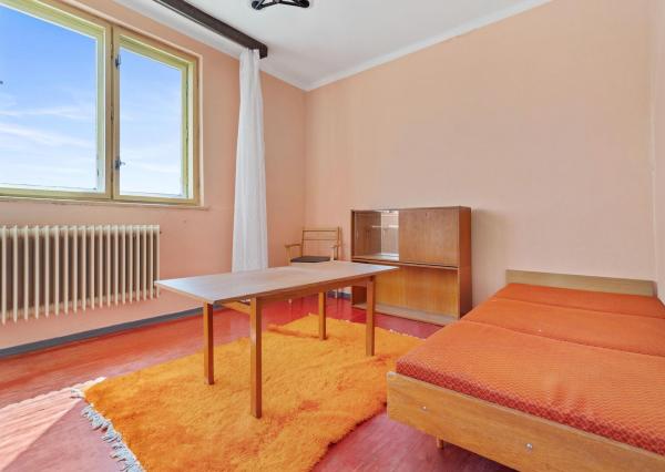 REZERVOVANÉ - Na predaj rodinný dom v Seredi vhodný na rekonštrukciu