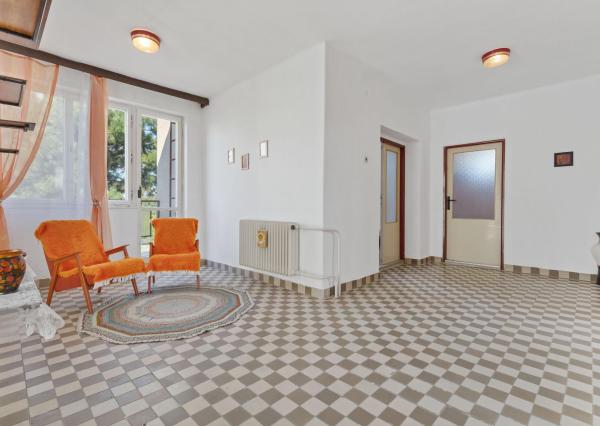 REZERVOVANÉ - Na predaj rodinný dom v Seredi vhodný na rekonštrukciu