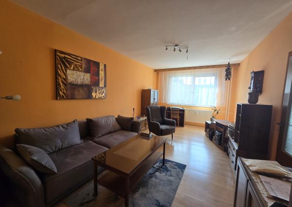 Exkluzívna ponuka! Ponúkam na predaj 2 izbový byt s balkónom v Poprade ul. Rázusovej.