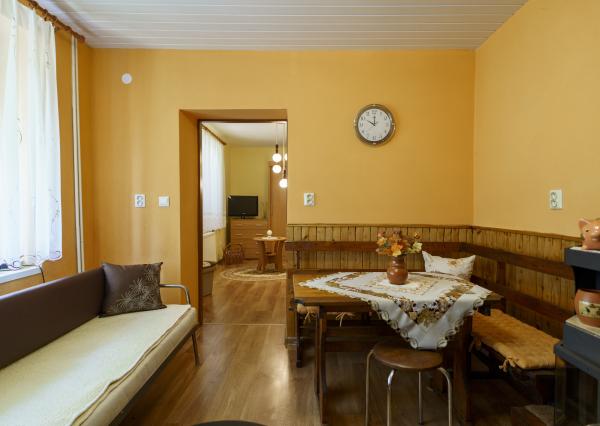 TOP CENA !!! Exkluzívne na predaj rodinný dom na priestrannom pozemku s výmerou 3 223 m² v obci Ilija