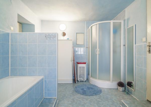 TOP CENA !!! Exkluzívne na predaj rodinný dom na priestrannom pozemku s výmerou 3 223 m² v obci Ilija