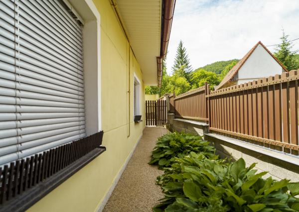 TOP CENA !!! Exkluzívne na predaj rodinný dom na priestrannom pozemku s výmerou 3 223 m² v obci Ilija