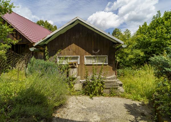 TOP CENA !!! Exkluzívne na predaj rodinný dom na priestrannom pozemku s výmerou 3 223 m² v obci Ilija