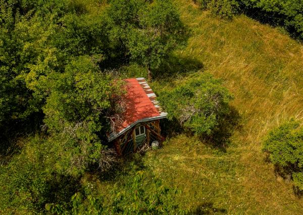 TOP CENA !!! Exkluzívne na predaj rodinný dom na priestrannom pozemku s výmerou 3 223 m² v obci Ilija