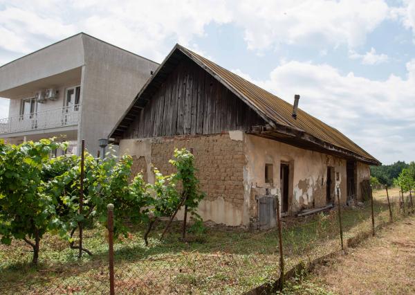 Exkluzívne na predaj stavebný pozemok o výmere 1070 m2 v obci Soľnička