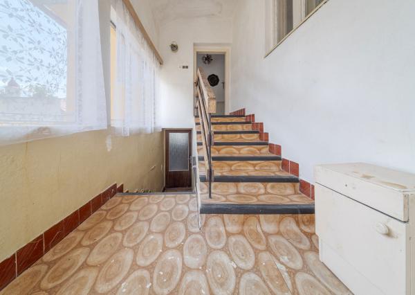 REZERVOVANÉ - Rodinný dom s 2 garážami na predaj, Opiná, Košice - okolie