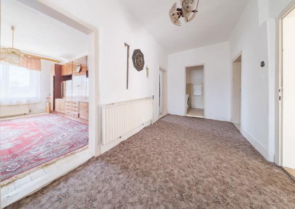 REZERVOVANÉ - Rodinný dom s 2 garážami na predaj, Opiná, Košice - okolie