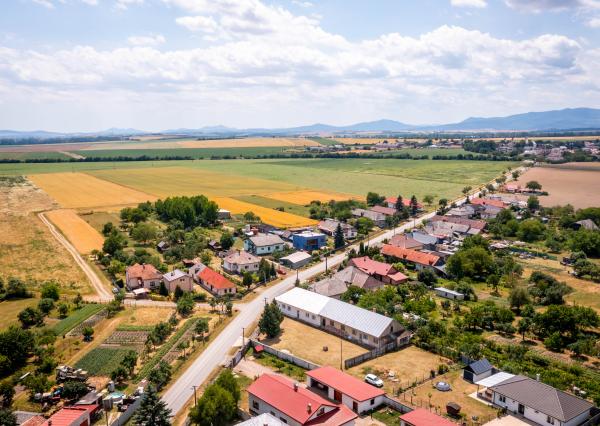 Exkluzívne na predaj byty s vlastným pozemkom v obci Zbehňov!