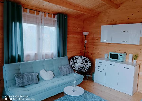 Na predaj štýlová chatka s rozsiahlym pozemkom, Novajidrány, Maďarsko