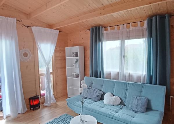 Na predaj štýlová chatka s rozsiahlym pozemkom, Novajidrány, Maďarsko