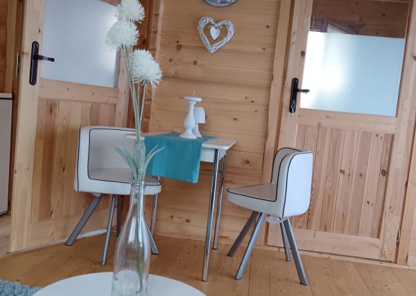 Na predaj štýlová chatka s rozsiahlym pozemkom, Novajidrány, Maďarsko