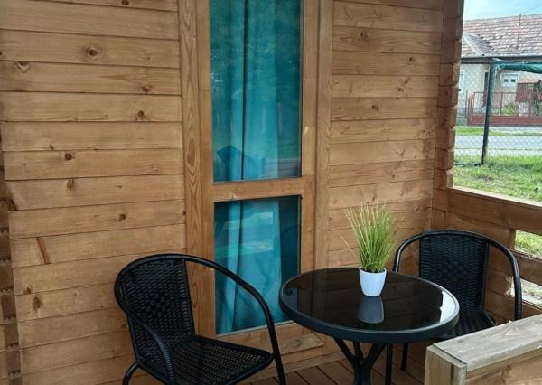 Na predaj štýlová chatka s rozsiahlym pozemkom, Novajidrány, Maďarsko