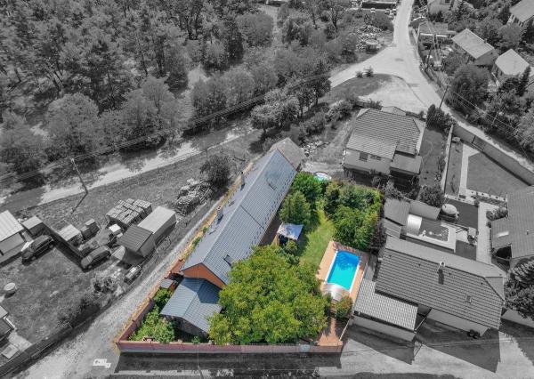 Predaj krásny vidiecky 5-izbový rodinný dom s bazénom so slanou vodou, 586 m2, Borský Mikuláš, okres Senica