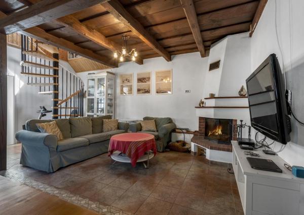 Predaj krásny vidiecky 5-izbový rodinný dom s bazénom so slanou vodou, 586 m2, Borský Mikuláš, okres Senica