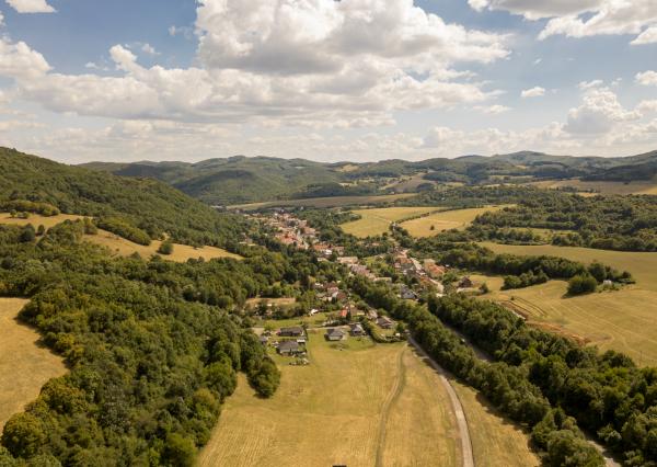 Rozsiahly pozemok vhodný na ranč, kemp alebo hobby farmu – 6,55 ha