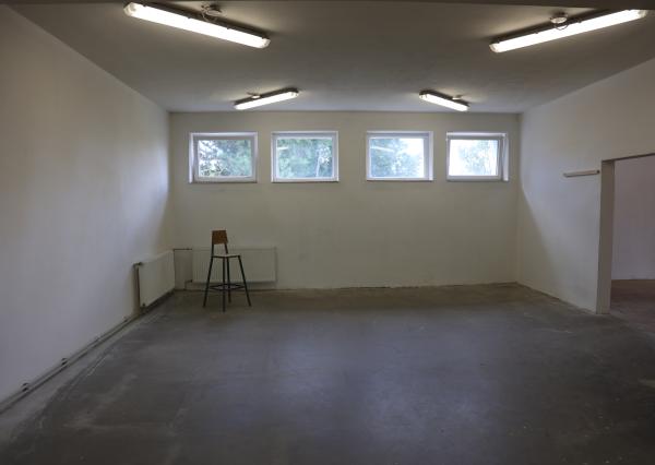 Prenájom skladových/výrobných priestorov – 100 m² a 400 m², Ružinov II.