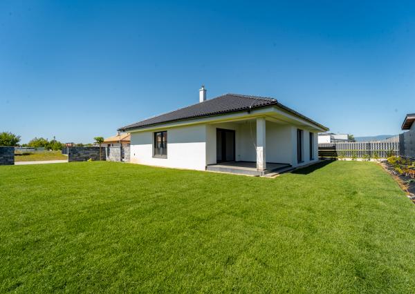 Na predaj novostavba 4i rodinného domu