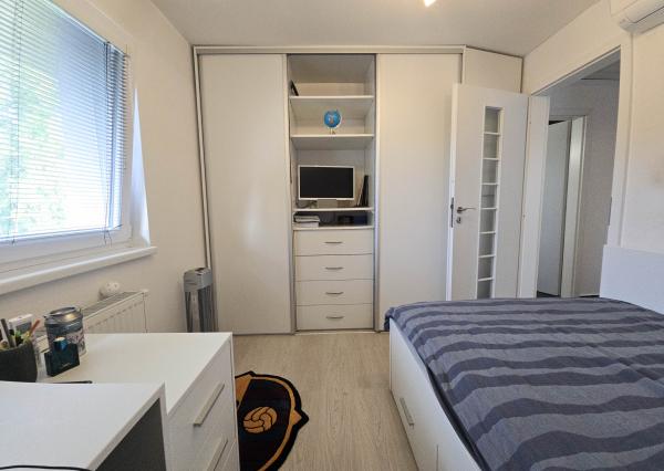 Predaj, 6 izb. Rodinný dom + prístavba (garsónka) Bučany, Trnava