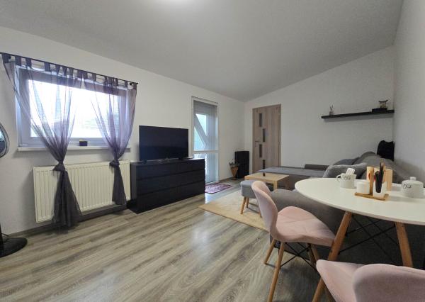 Predaj, 6 izb. Rodinný dom + prístavba (garsónka) Bučany, Trnava