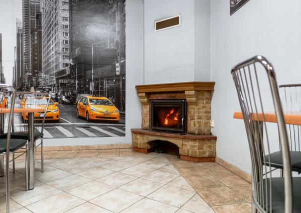 EXKLUZÍVNE Vám ponúkame na predaj dom na podnikateľské účely v obci Zborov.