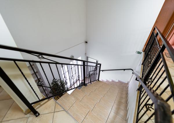 EXKLUZÍVNE Vám ponúkame na predaj dom na podnikateľské účely v obci Zborov.