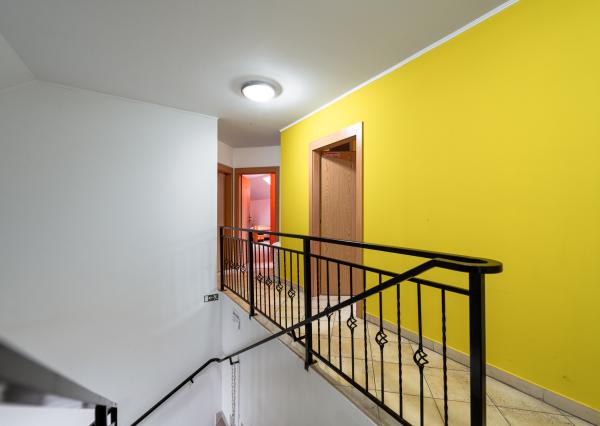 EXKLUZÍVNE Vám ponúkame na predaj dom na podnikateľské účely v obci Zborov.