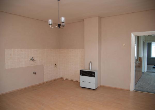 EXKLUZÍVNE vám ponúkame na predaj dva rodinné domy s veľkým pozemkom