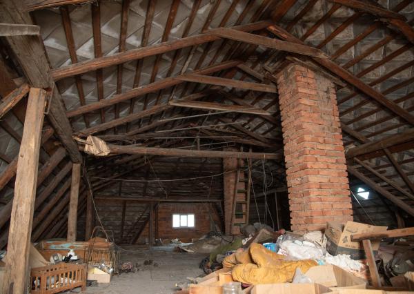 EXKLUZÍVNE vám ponúkame na predaj dva rodinné domy s veľkým pozemkom