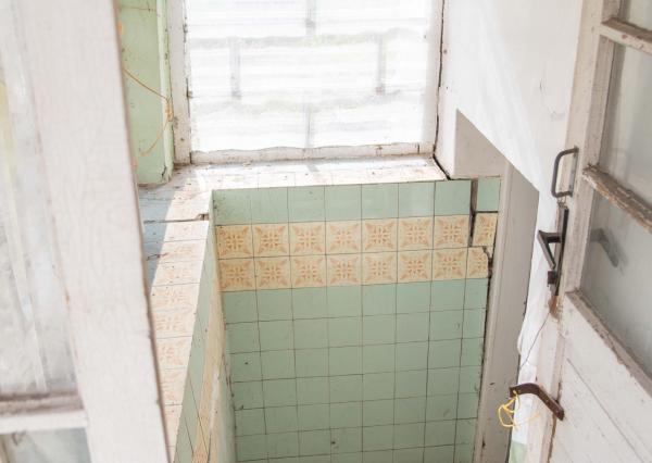 EXKLUZÍVNE vám ponúkame na predaj dva rodinné domy s veľkým pozemkom