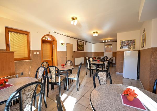 Na predaj penzión / rekreačný dom v obci Trávnica , Nové Zámky – len 3 km od termálneho kúpaliska Podhájska