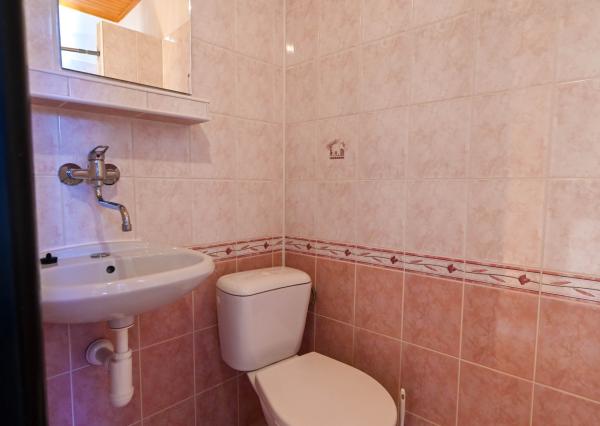 Na predaj penzión / rekreačný dom v obci Trávnica , Nové Zámky – len 3 km od termálneho kúpaliska Podhájska