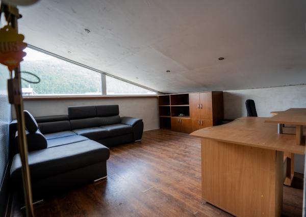 Na predaj výrobná a skladová hala o veľkosti 1.024m2 v meste Svidník