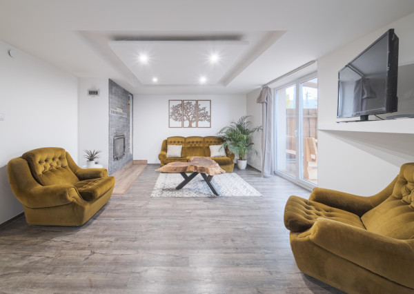 Moderný 3i rodinný dom na prenájom, 16 km od mesta Košice,  medzi diaľnicou Košice – Prešov.