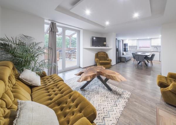 Moderný 3i rodinný dom na prenájom, 16 km od mesta Košice,  medzi diaľnicou Košice – Prešov.